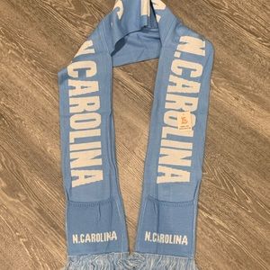 North Carolina Hoodie Scarf with Pockets